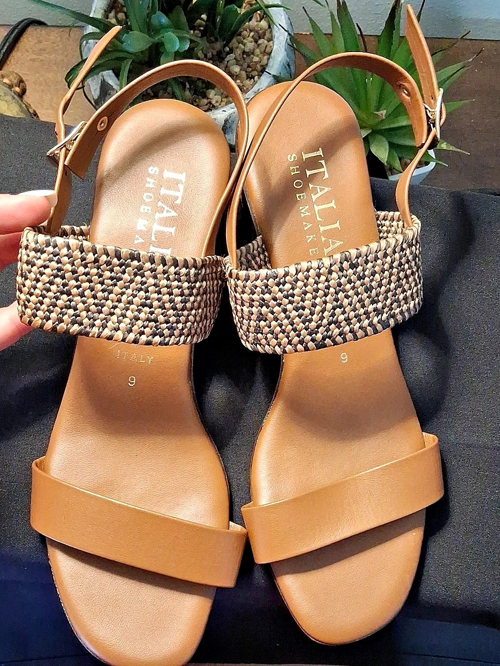 Italian Shoemakers Woven Block Heel Sandals in Brown & Black US 9